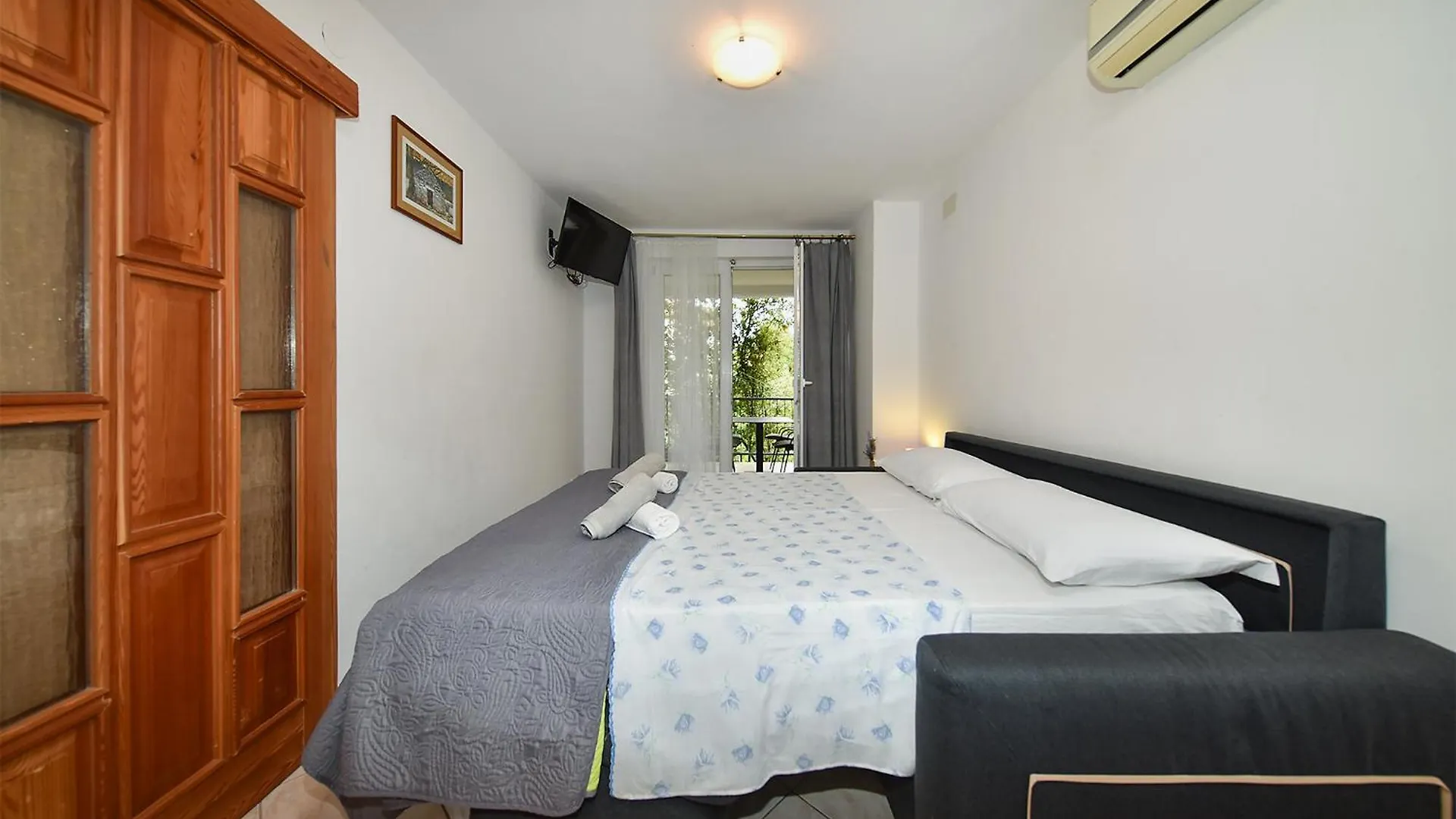 Apartments Romano 1099 Rovinj