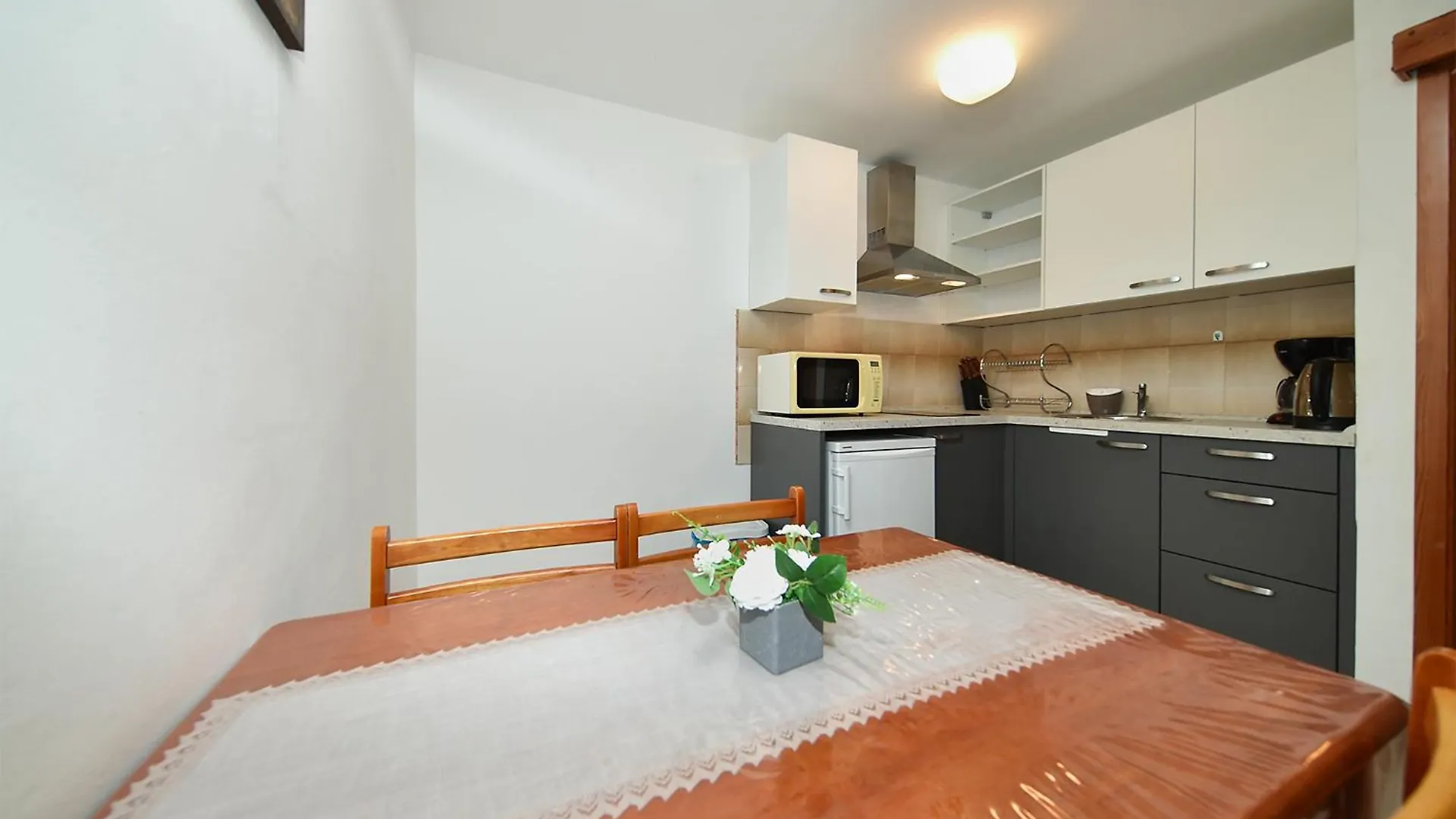 Apartments Romano 1099 Rovinj