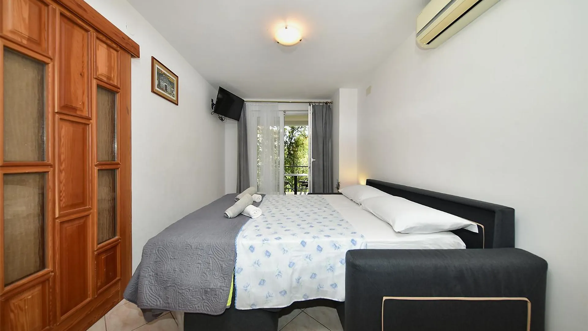 Apartments Romano 1099 Rovinj