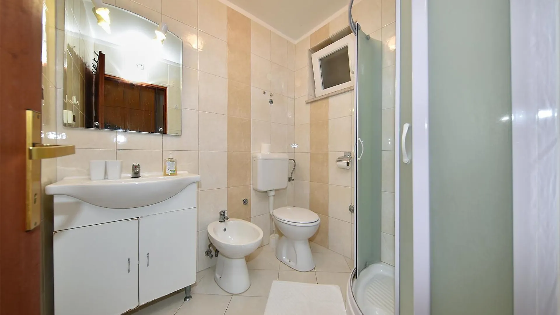 Apartments Romano 1099 Rovinj