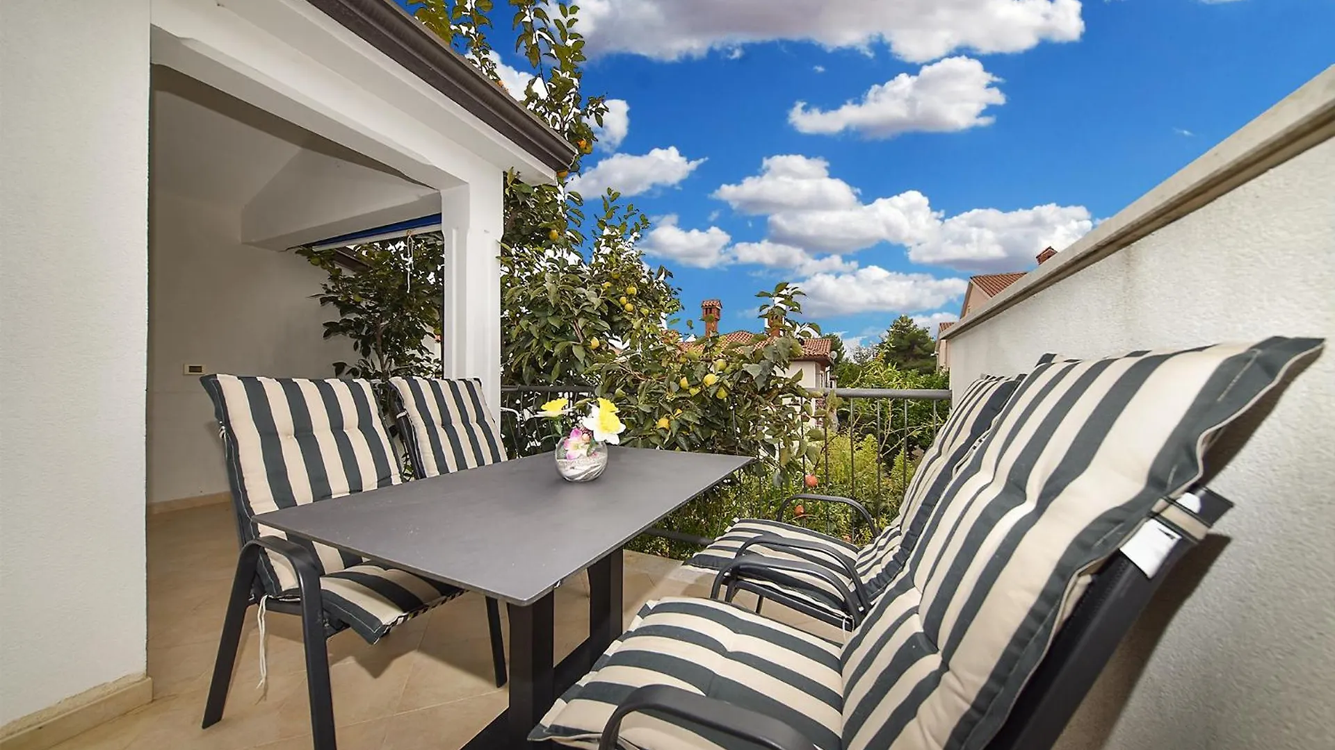 Apartments Romano 1099 Rovinj Croatia