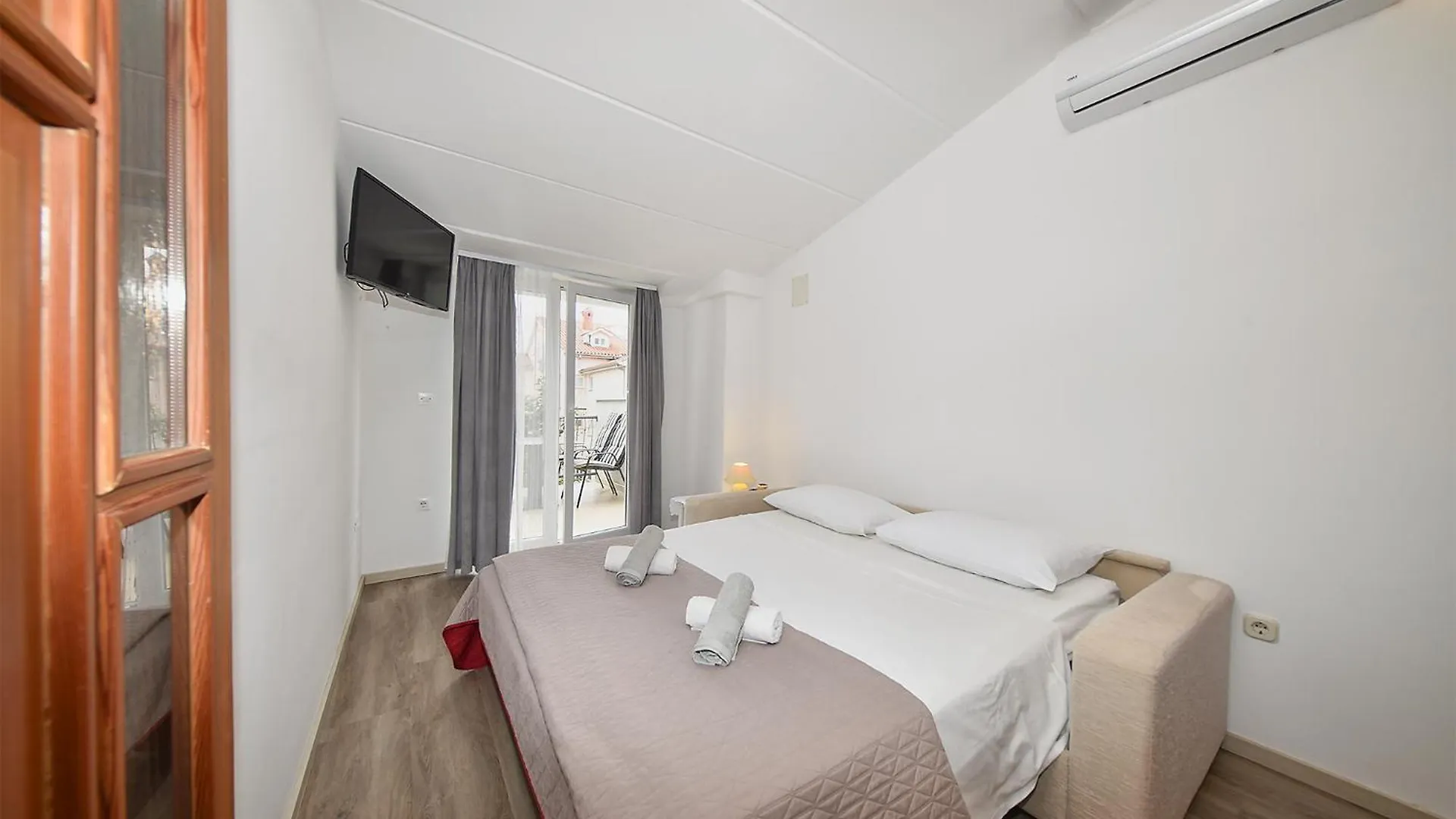 Apartments Romano 1099 Rovinj 0*,