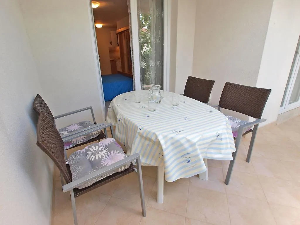 Apartments Romano 1099 Rovinj