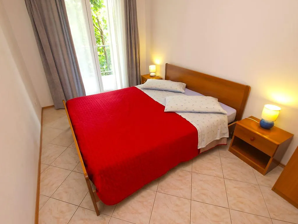 Apartments Romano 1099 Rovinj