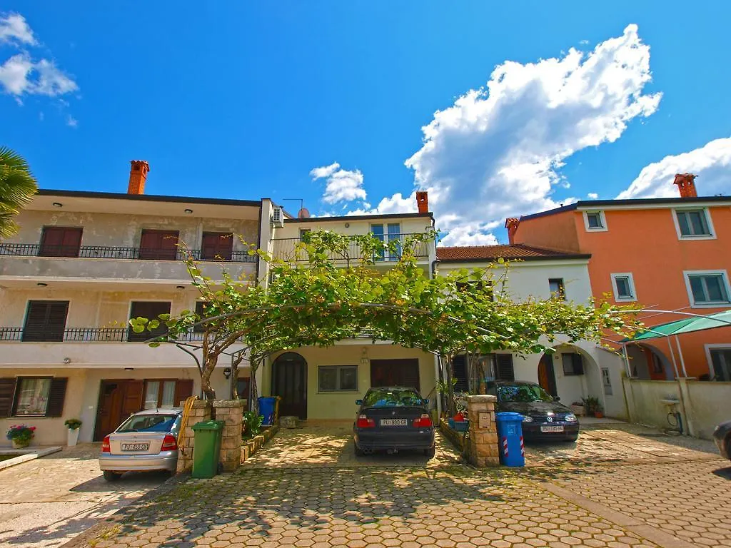 Apartments Romano 1099 Rovinj