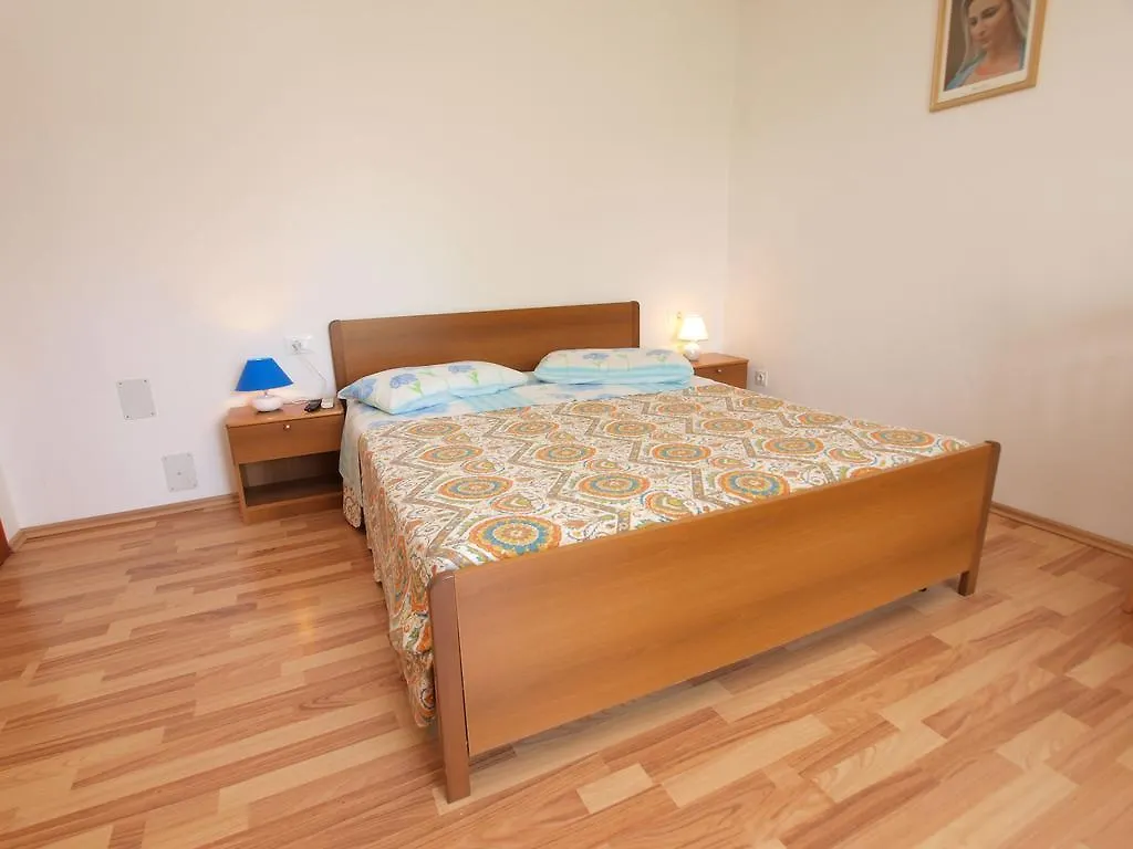 Apartments Romano 1099 Rovinj