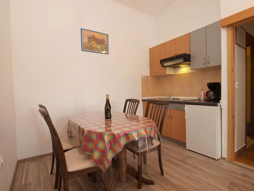 Apartments Romano 1099 Rovinj