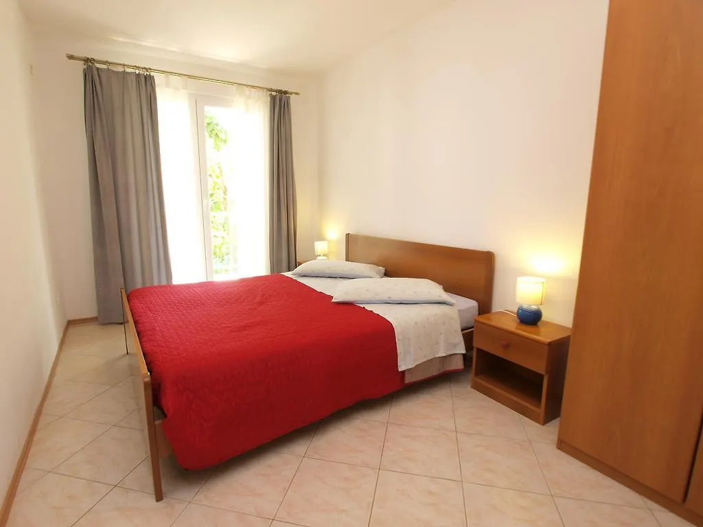 Apartments Romano 1099 Rovinj